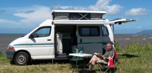 Kangaroo Campers campervan hire budget 2-berth pop top